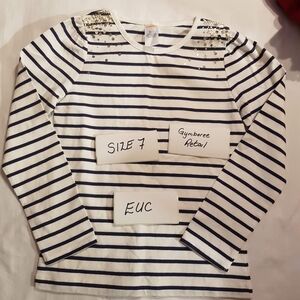 Gymboree girls size 7 top with sequins at shoulders